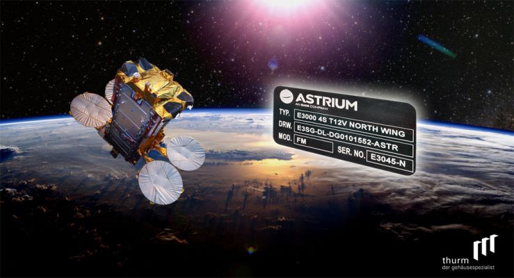 Typenschild für Astrium im Weltall